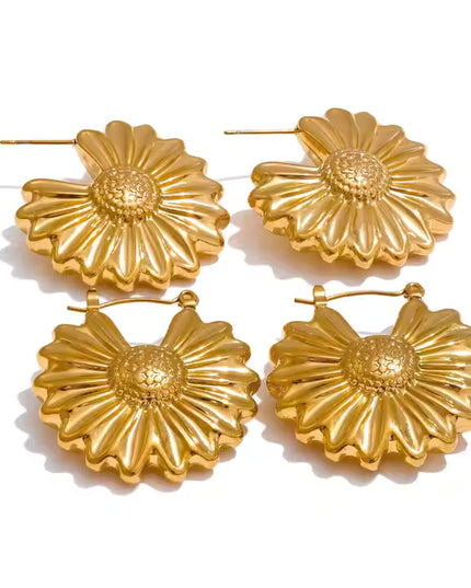 Golden Bloom Earrings – Radiant Floral Elegance