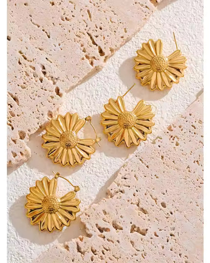 Golden Bloom Earrings – Radiant Floral Elegance