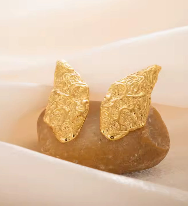 LIQUID GOLD TEXTURED EARRINGS