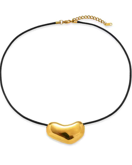 GOLDEN AURA PEBBLE NECKLACE