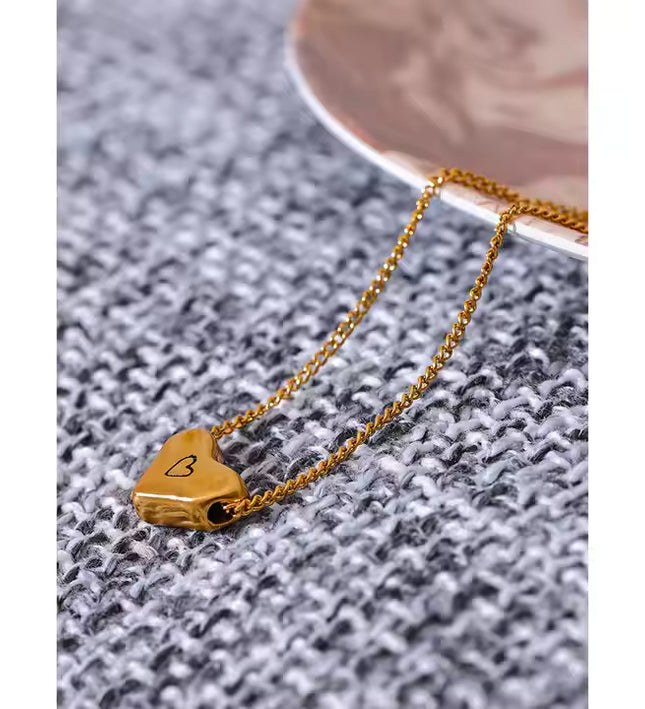 Engraved Love Necklace – A Minimalist Heart in Gold