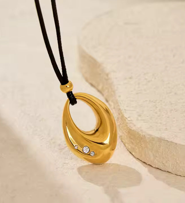 CELESTIAL ARC PENDANT - NECKLACE