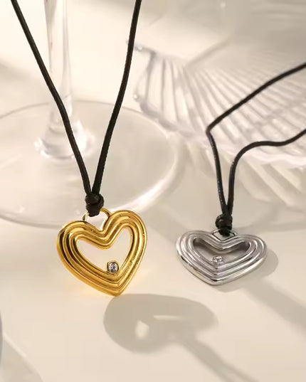 ETERNAL LOVE PENDANT - NECKLACE