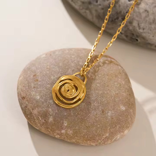 SPIRAL EMBRACE PENDANT