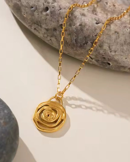 SPIRAL EMBRACE PENDANT