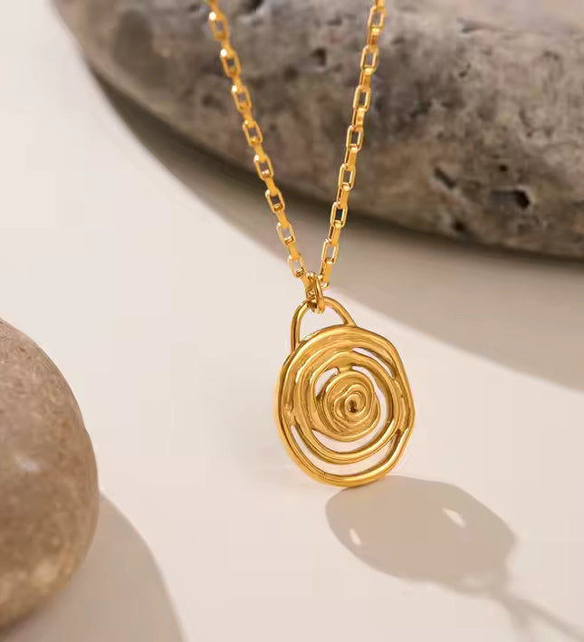 SPIRAL EMBRACE PENDANT