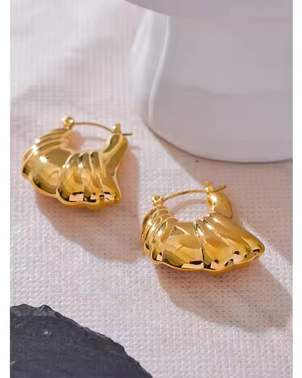 Aurora Hoop Earrings – Sculpted Elegance in Gold