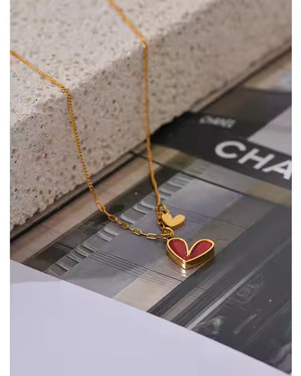 Twin Heart Necklace – A Delicate Symbol of Love & Connection