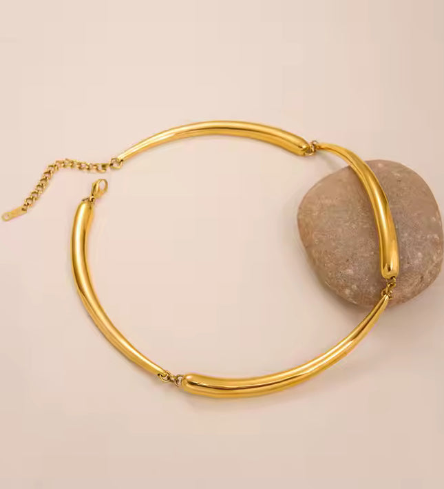 GOLDEN FLOW CHOKER - NECKLACE