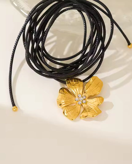 GOLDEN BLOOM CHOKER - NECKLACE