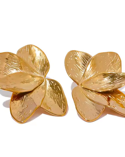 Golden Bloom Earrings – A Floral Symphony in Gold